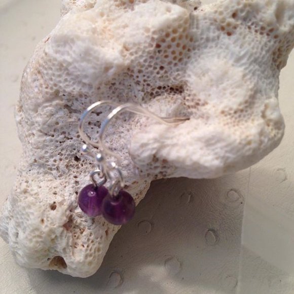 NEW Amethyst 6mm crystal earrings - Picture 2 of 5